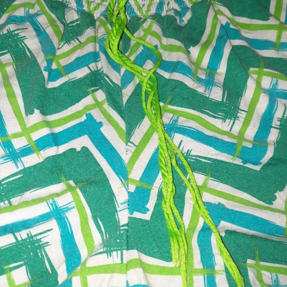 Shorts - Picture 5 of 6